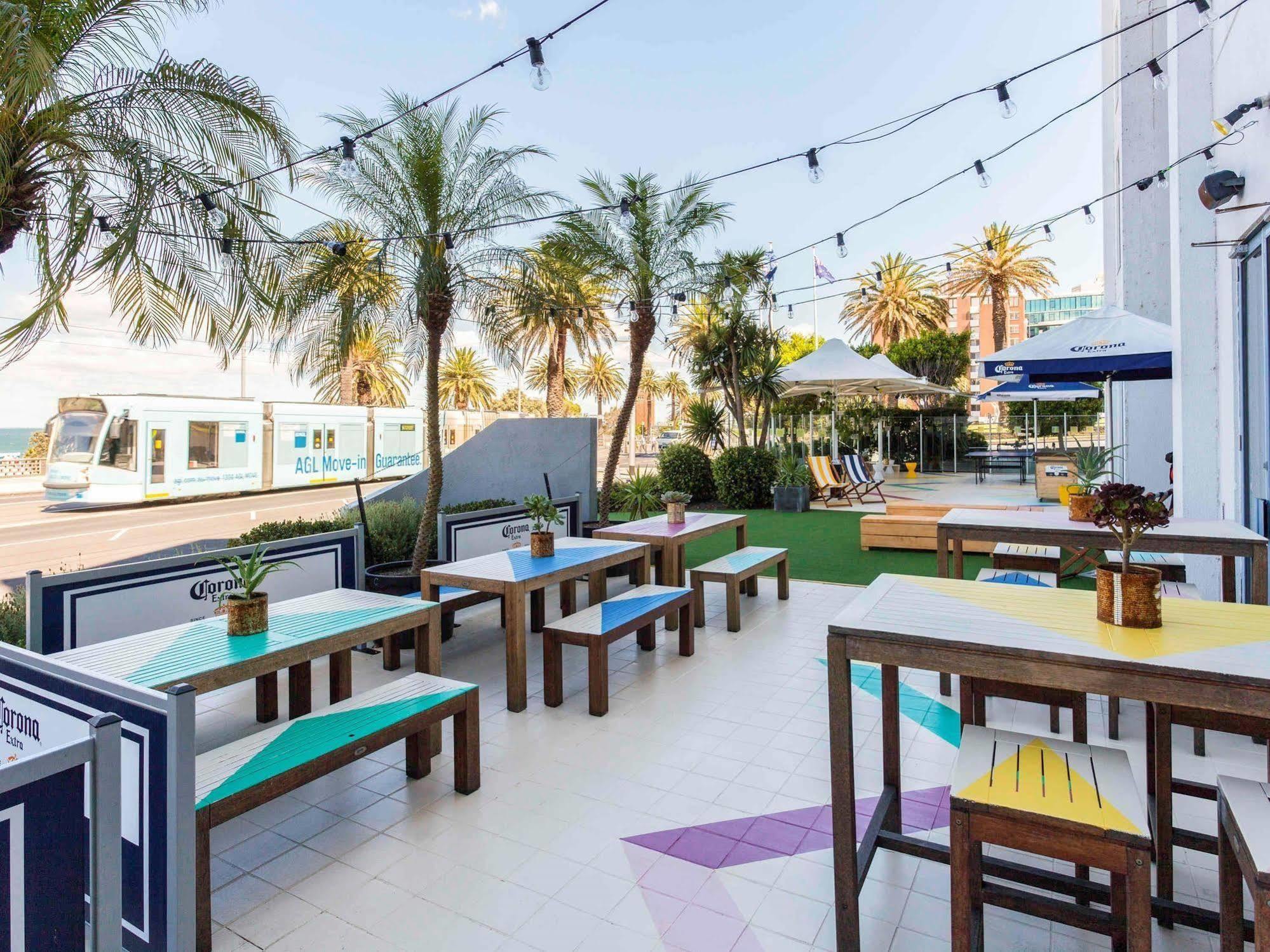 Novotel Melbourne St Kilda Exteriör bild